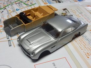 Aston Martin DB5 (1).jpg
