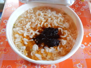 台湾カップ麺 １(2).jpg