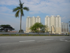 Kuala_Lumpur_apartment.jpg