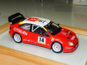 Mini_Racing_Citroen_Xsara_WRC_2001-4.jpg