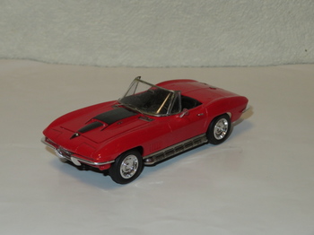 Monogram_Corvette1967 (33).jpg