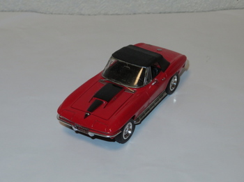 Monogram_Corvette1967 (37).jpg