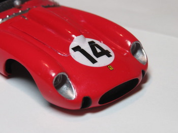 Starter_Ferrari_TestaRossa_1958_LeMans (2).jpg