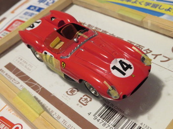 Starter_Ferrari_TestaRossa_1958_LeMans (4).jpg